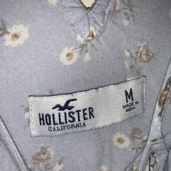 Baby blue floral blouse - Picture 2 of 4